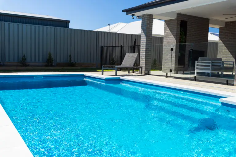 Pool Building by Leisure Pools